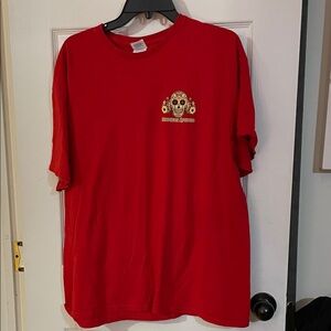 Red Short-Sleeve Graphic Crewneck T-Shirt. Size XL